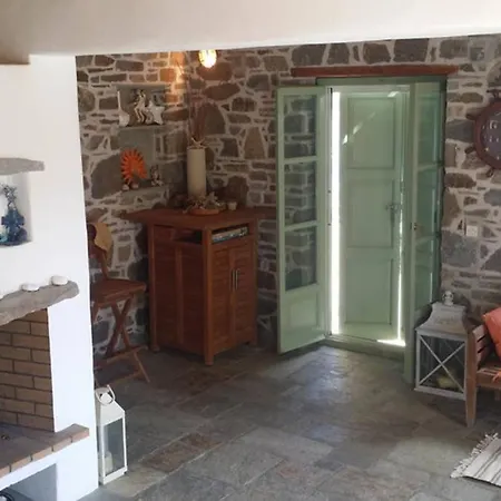 Anemi Serifos Town